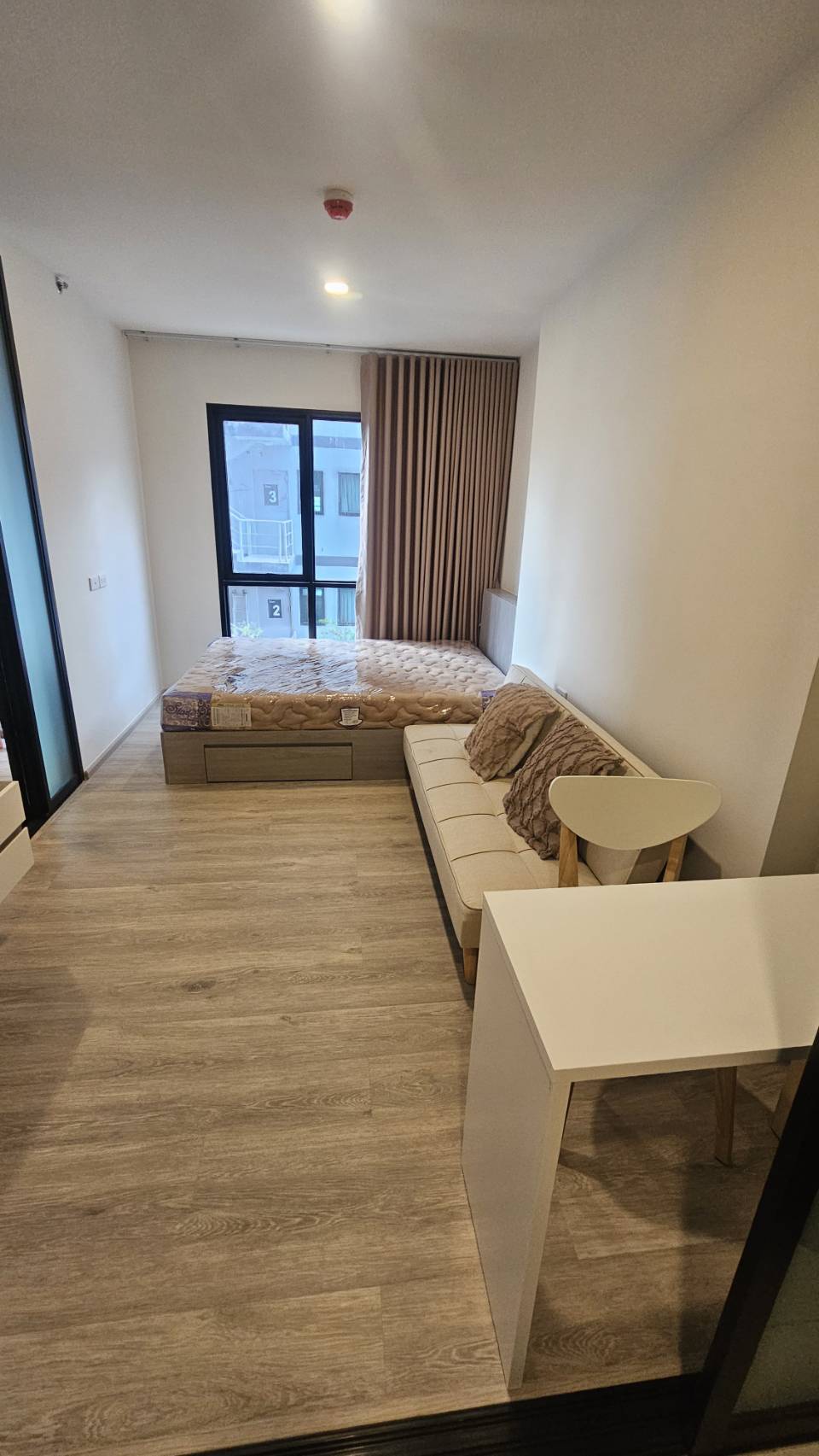 ออริจิ้น ปลั๊ก แอนด์ เพลย์ สิรินธร สเตชั่น