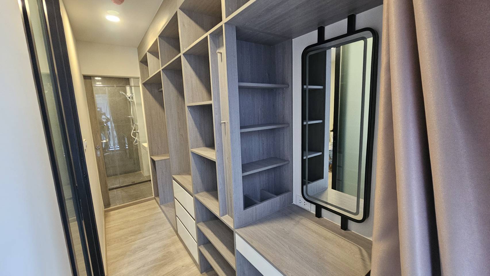 รูปภาพห้อง ออริจิ้น ปลั๊ก แอนด์ เพลย์ สิรินธร สเตชั่น