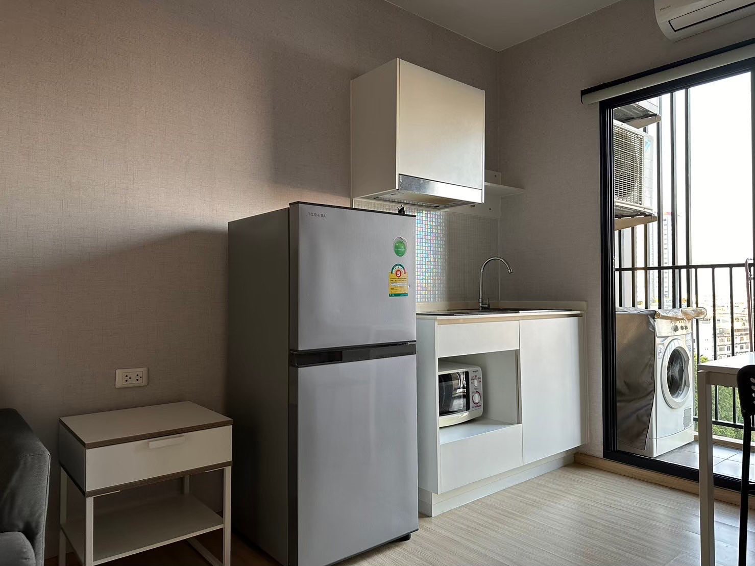 พลัมคอนโด ปิ่นเกล้า สเตชั่น