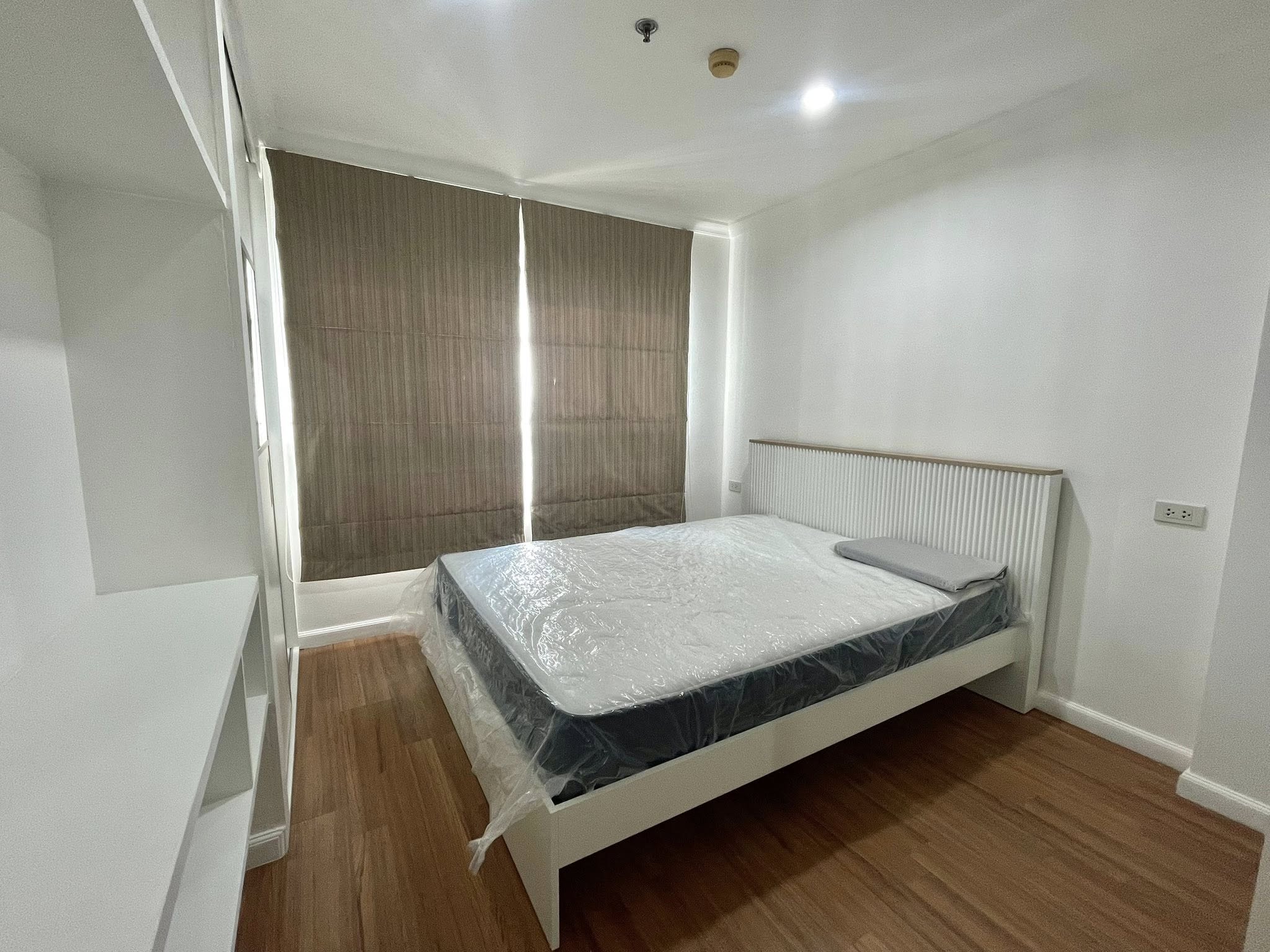 ลุมพินี สวีท ปิ่นเกล้า 