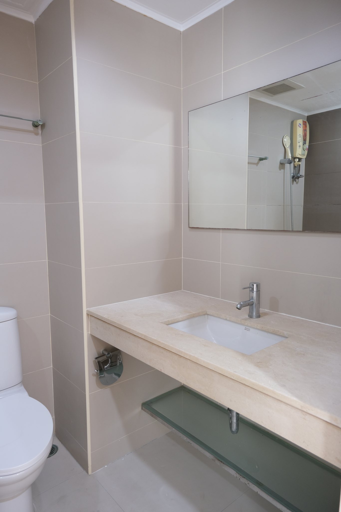 รูปภาพห้อง ลุมพินี สวีท ปิ่นเกล้า 