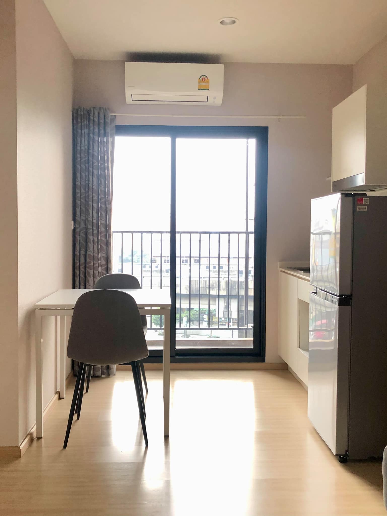 รูปภาพห้อง พลัมคอนโด ปิ่นเกล้า สเตชั่น