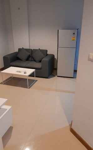 รูปภาพห้อง ทิวลิป สแควร์ อ้อมน้อย