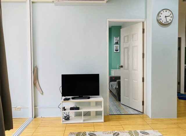 ปิ่นเกล้า เอ็กซ์คลูซีฟ คอนโดมิเนียม