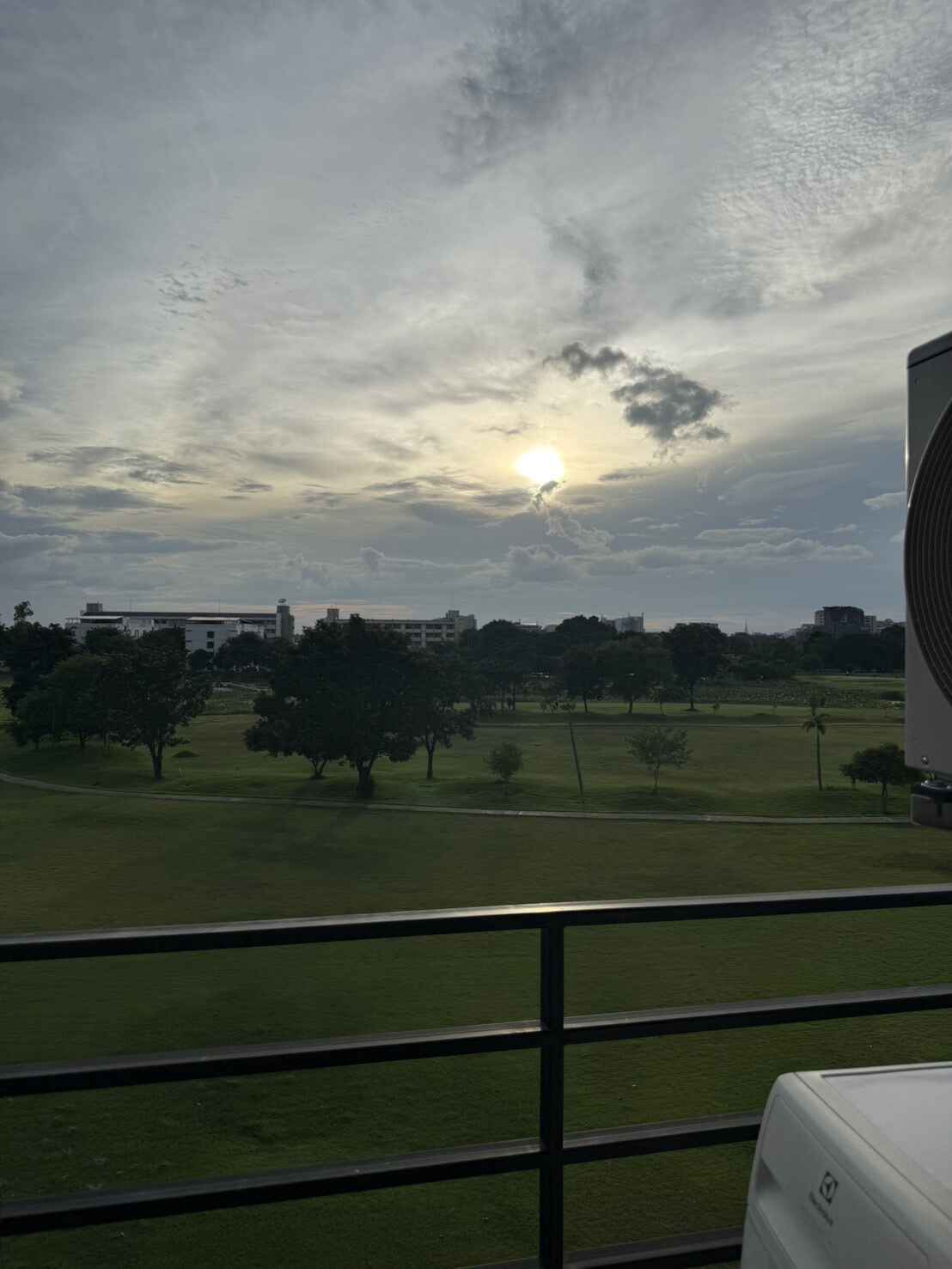 รูปภาพห้อง วีคอนโด ศาลายา