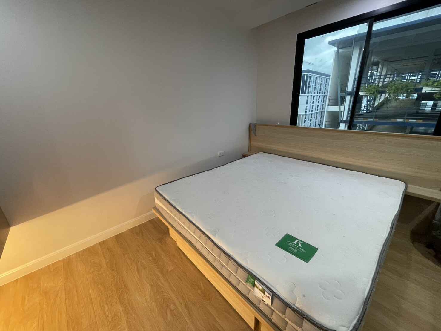 วีคอนโด ศาลายา