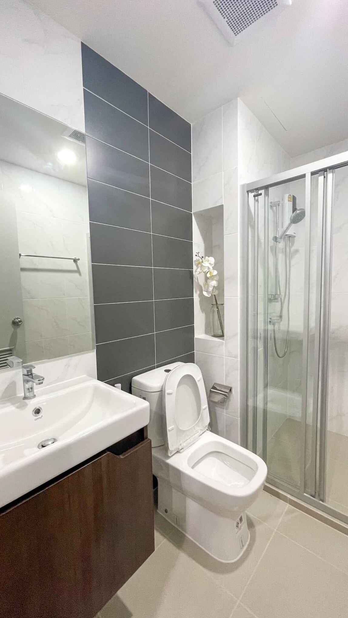 รูปภาพห้อง เดอะ เพรสซิเดนท์ จรัญ - แยกไฟฉาย สเตชั่น