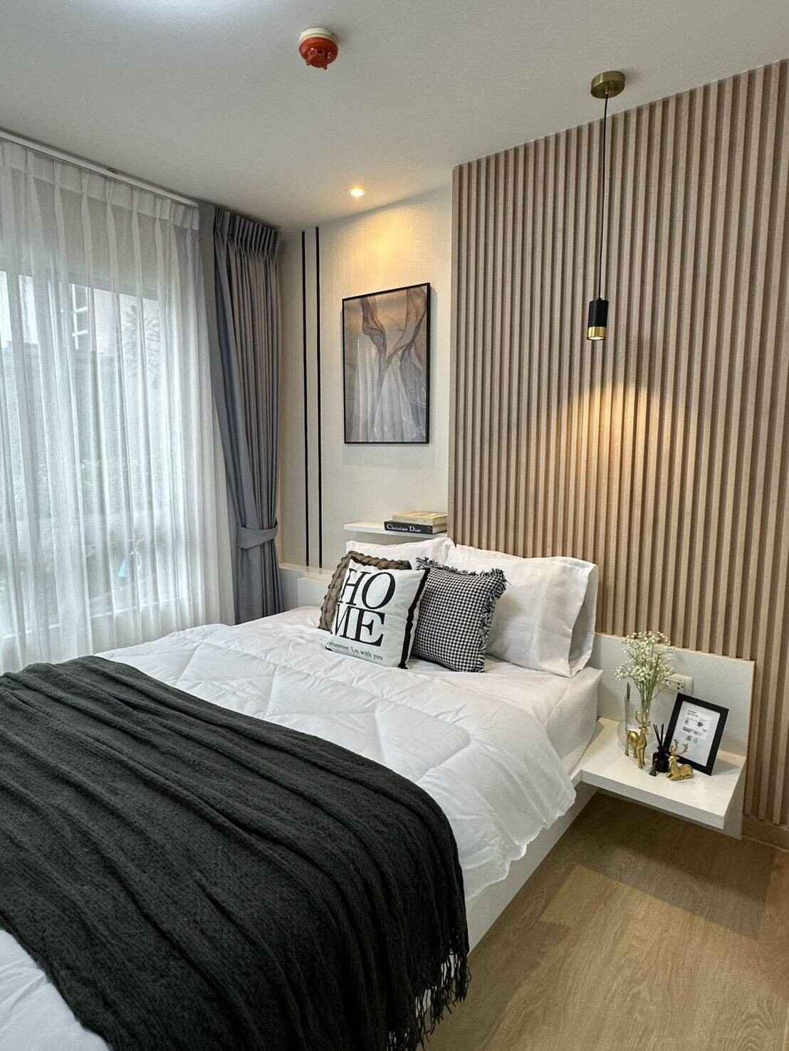 เดอะ ทรัสต์ เรสซิเด้นซ์ ปิ่นเกล้า