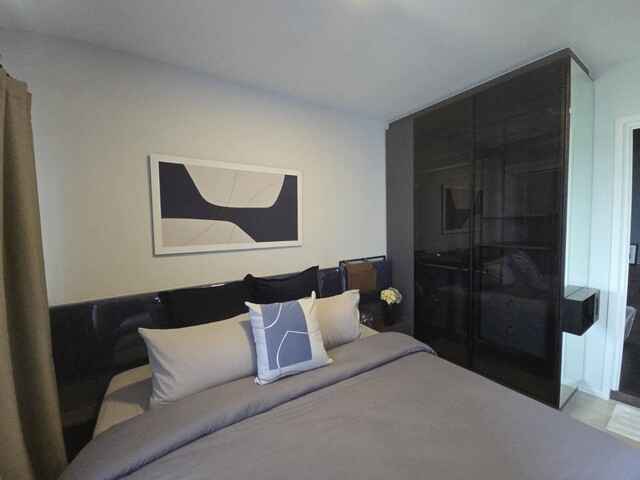 เดอะ คีย์ เอ็มอาร์ที เพชรเกษม 48