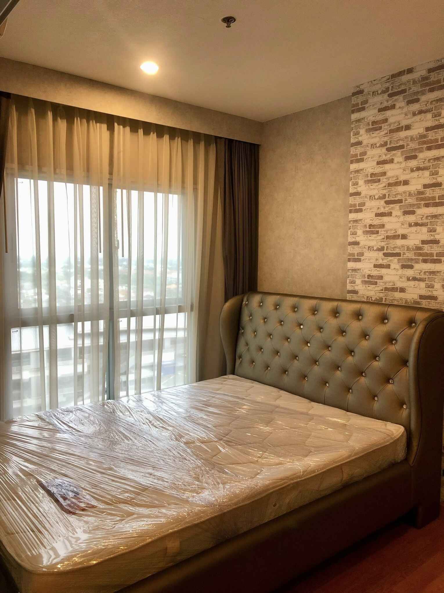 เดอะ พาร์คแลนด์ เพชรเกษม