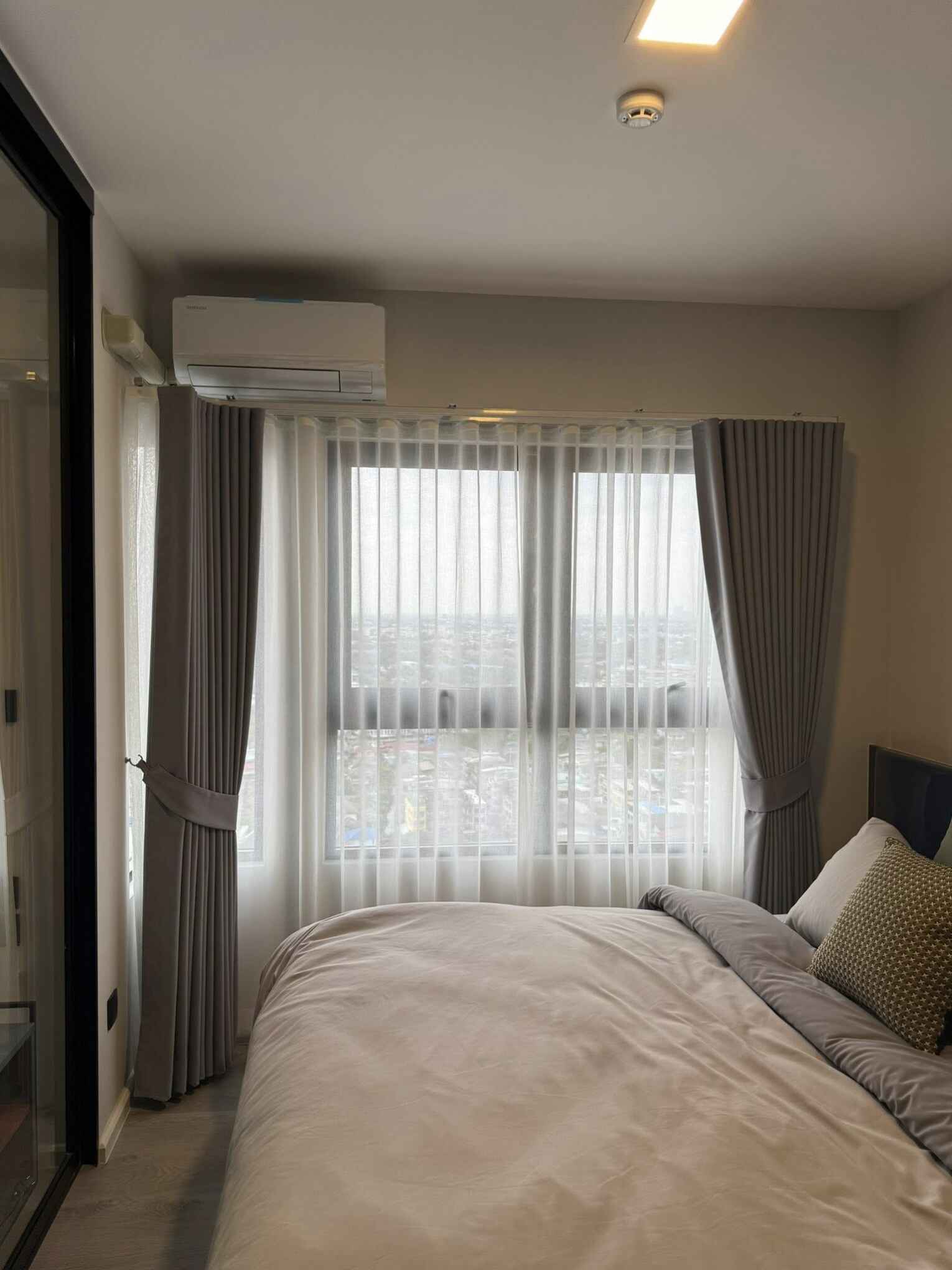 เดอะ คีย์ เอ็มอาร์ที เพชรเกษม 48