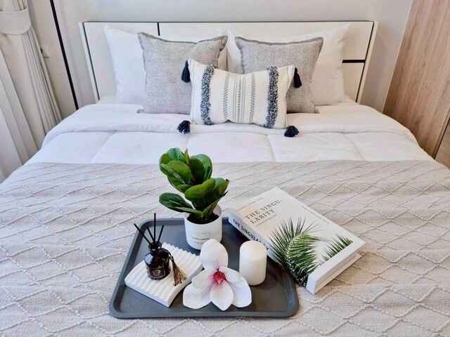 ชีวาทัย ปิ่นเกล้า