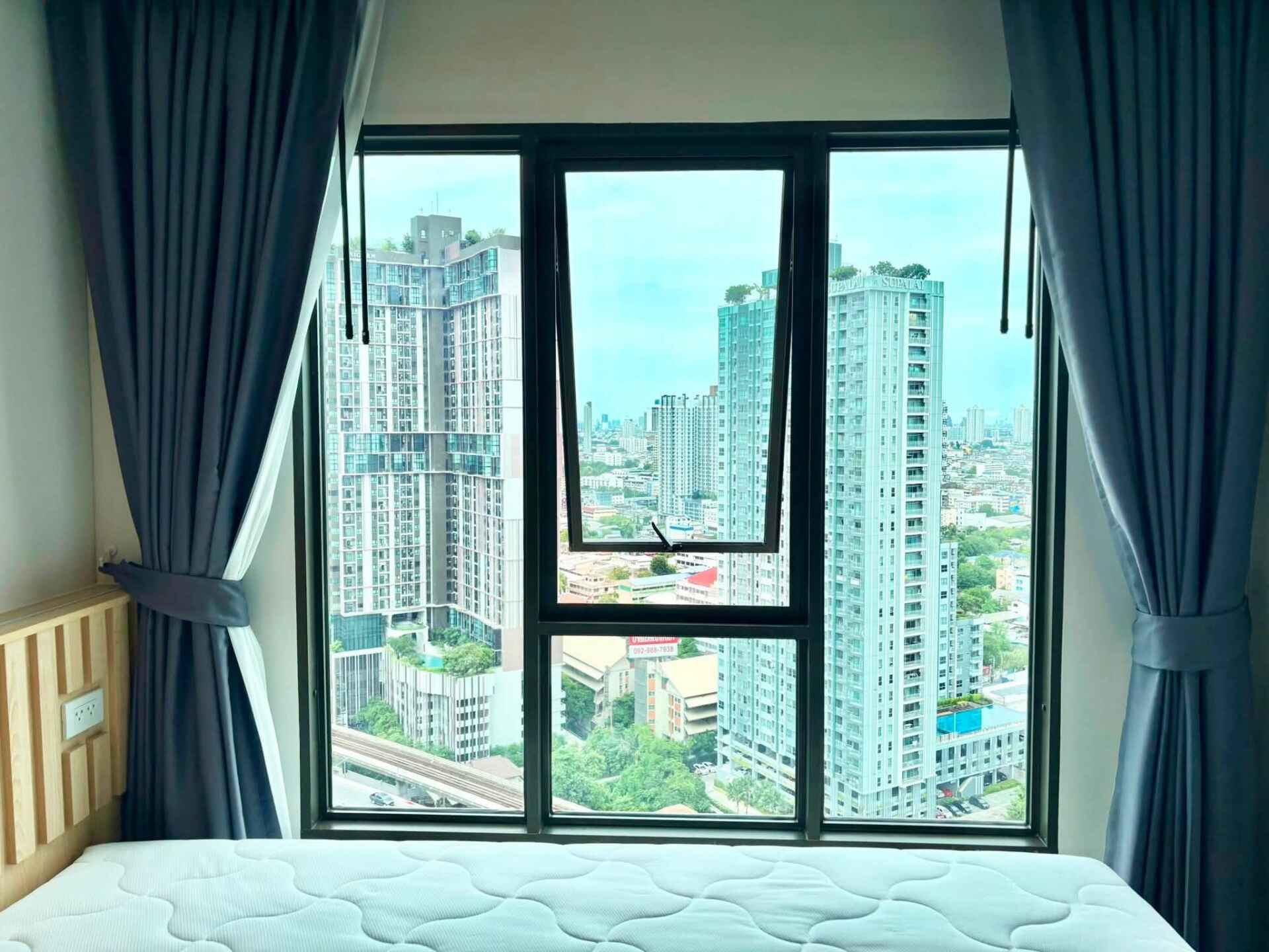 รีเจ้นท์ โฮม วุฒากาศ